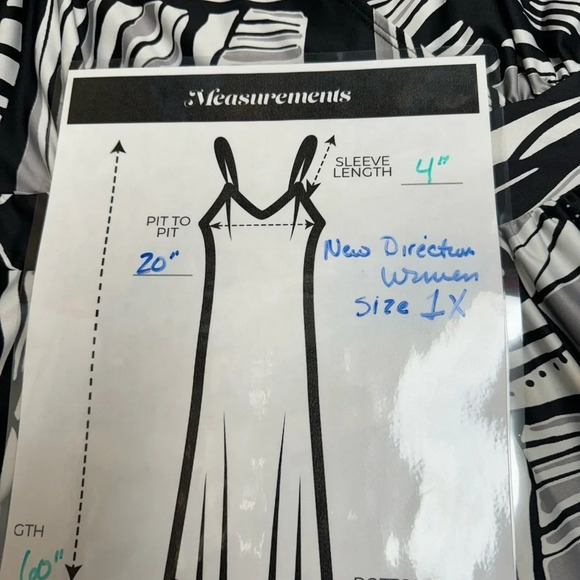 New Directions Woman Plus Size Maxi White & Black Dress. Size 1X - Picture 4 of 4